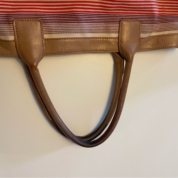 Classic Tory Burch tote - Picture 7 of 11